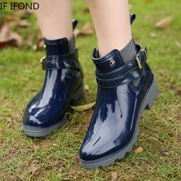 gran oferta 2021 PVC de tacón bajo calzado impermeable Botas de lluvia de goma para hombre gran oferta 2021 PVC de tacón bajo calzado impermeable Botas de lluvia de goma para hombre