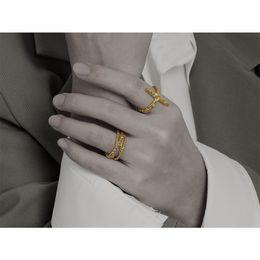 Rong Hing Anillo En Forma De Corazón De Mosaico Blanco Oro Rong Hing Anillo En Forma De Corazón De Mosaico Blanco Oro