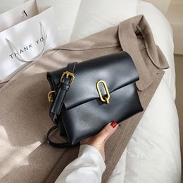 Shengjuanfeng Womens Shoulder Bag Leather Large Capacity Leather Shoulder Bag Lady Bag Color : Black, Size : M 