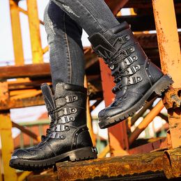De cuero de los hombres botas de motocicleta de-becerro militar botas de combate gótico cinturón Punk zapatos hombres botas militar táctico arranque 2021 