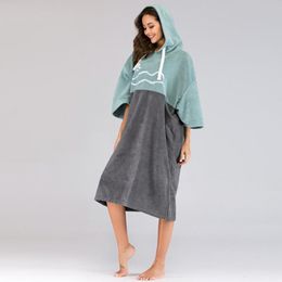 peignoir poncho