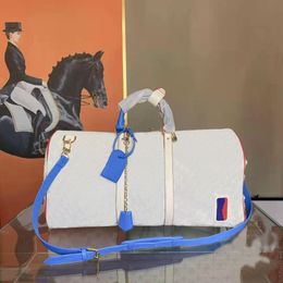 equestrian duffle bolsa