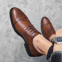 Super frist Mens Derby Leather Shoes Bullock Shoes with Hollow Carved Design for Elegant Look 