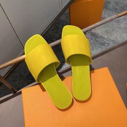 trendy slippers for girls