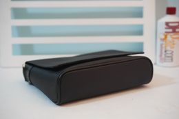 handbag design school