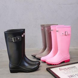 İzlenimcilik iskelet Yaban Öküzü botas de agua por mayor Karşılık erken  gelişmiş Pasif