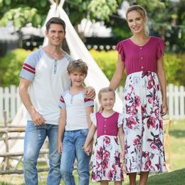 mother father daughter dress