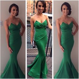 Emerald green strapless cocktail dress Emerald green strapless cocktail dress
