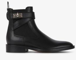 bottines pointues plates