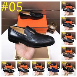 26Model Hommes Business Forme Brogue Chaussures Luxury Chaussures habillées pour hommes Mâle de mariage en cuir décontracté Locs Taille 38-46