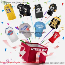 MYSTERY BOX truien Mystery Boxes Sportshirt Cadeaus voor alle shirts Basketbal Voetbal Hockey Voetbal NCAA Willekeurig verzonden heren College Jerseys uniform