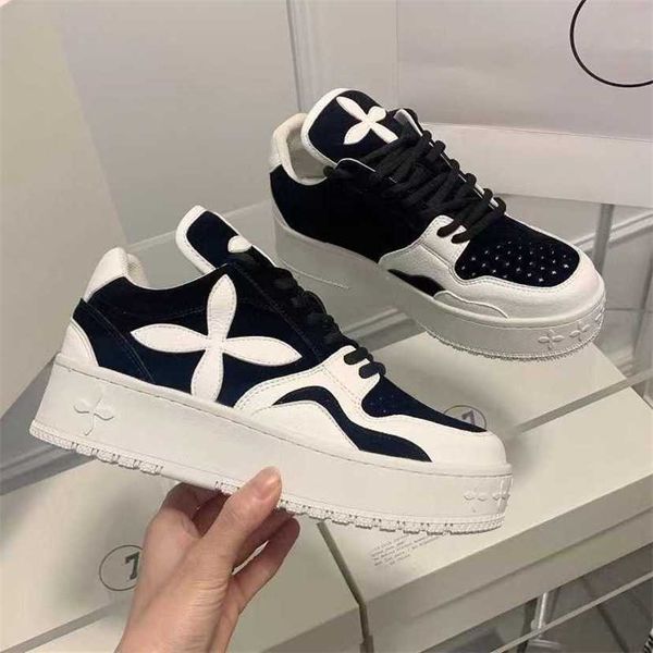 27% OFF Sports 2024 H smfk Panda Skate Shoe Automne Nouveau Loisirs Polyvalent Femmes Chaussures Croix Fleur Cuir Semelle Épaisse Petites Chaussures Blanches