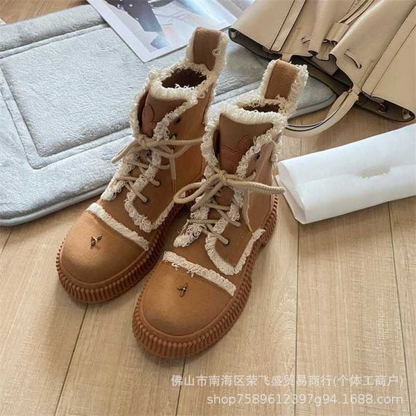 27% OFF Chaussures de sport 2024 White Deer Wu Xuanyi le même haut de gamme automne et hiver peluche Martin jaune génoise épaisse semelle mi-longue bottes pour femmes à la mode