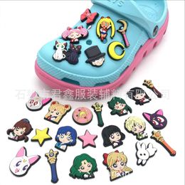 27Colors Sailor Moon Girls Anime Charms Wholesale Childhood Memories Funny Gift Cartoon Charms Shoe Accessories PVC Decoratie Buckle Soft Rubber Clog Charms