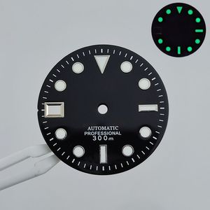 28,5 mm messing NH35/NH36 Automatische bewegingskwijzering negen-o'clock kalender horloge gezicht C3 Luminous Watch-onderdelen