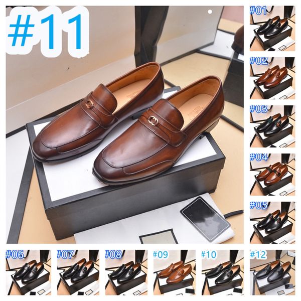 28 Modelo Mocasines italianos para hombres Zapatos Negro Marrón Color mezclado Wingtip Hombres Vestido de diseñador Zapatos de gamuza Oficina Boda Zapatos casuales de cuero real para hombres