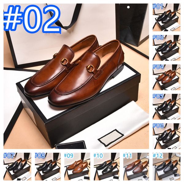 28 Modelo Zapatos Oxford de diseñador de lujo para hombres Zapatos de vestir informales con estampado de piel de serpiente marrón y negro Zapatos de hombre con cordones Zapatos de cuero con punta en punta para hombres