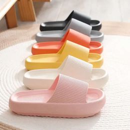 286 Bottom épais femmes Anti-slip Eva Salles de bain Slippers Unisex Home Bath Slides Chaussures Sandales Sandales Plateforme Men de bascule 230717 B 714 D 2518