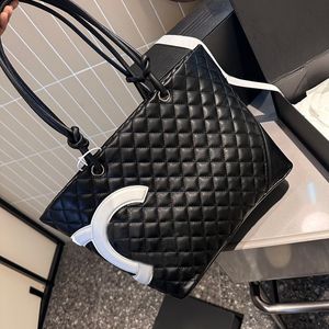 28cm Designer Femmes Grands shopping Sac Blanc / Black Application Design Mandued Le cuir bracele