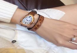 Livraison gratuite 28 mm Femmes Wristwatch Double Spiral Brown Leather Band Quartz Womens Watches Mather Watch Mother of Pearl L017905427