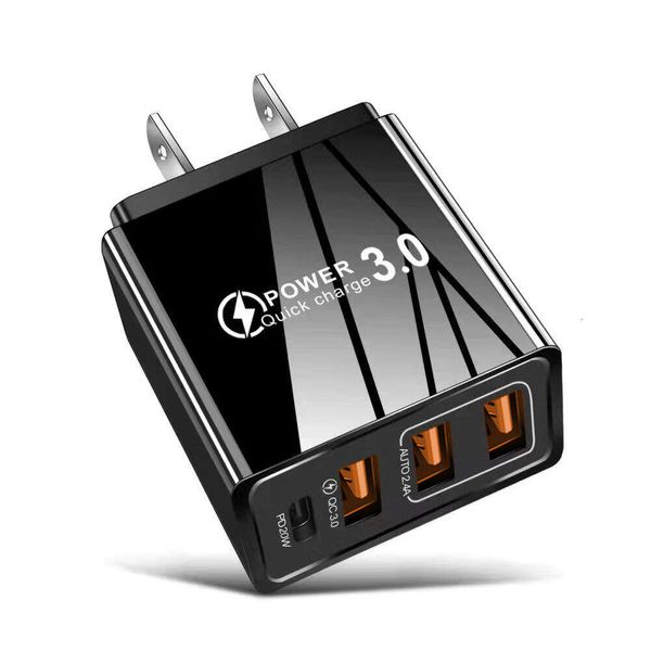 Chargeur mobile 2A 3 USB + PD Type-c Tête de charge de voyage britannique