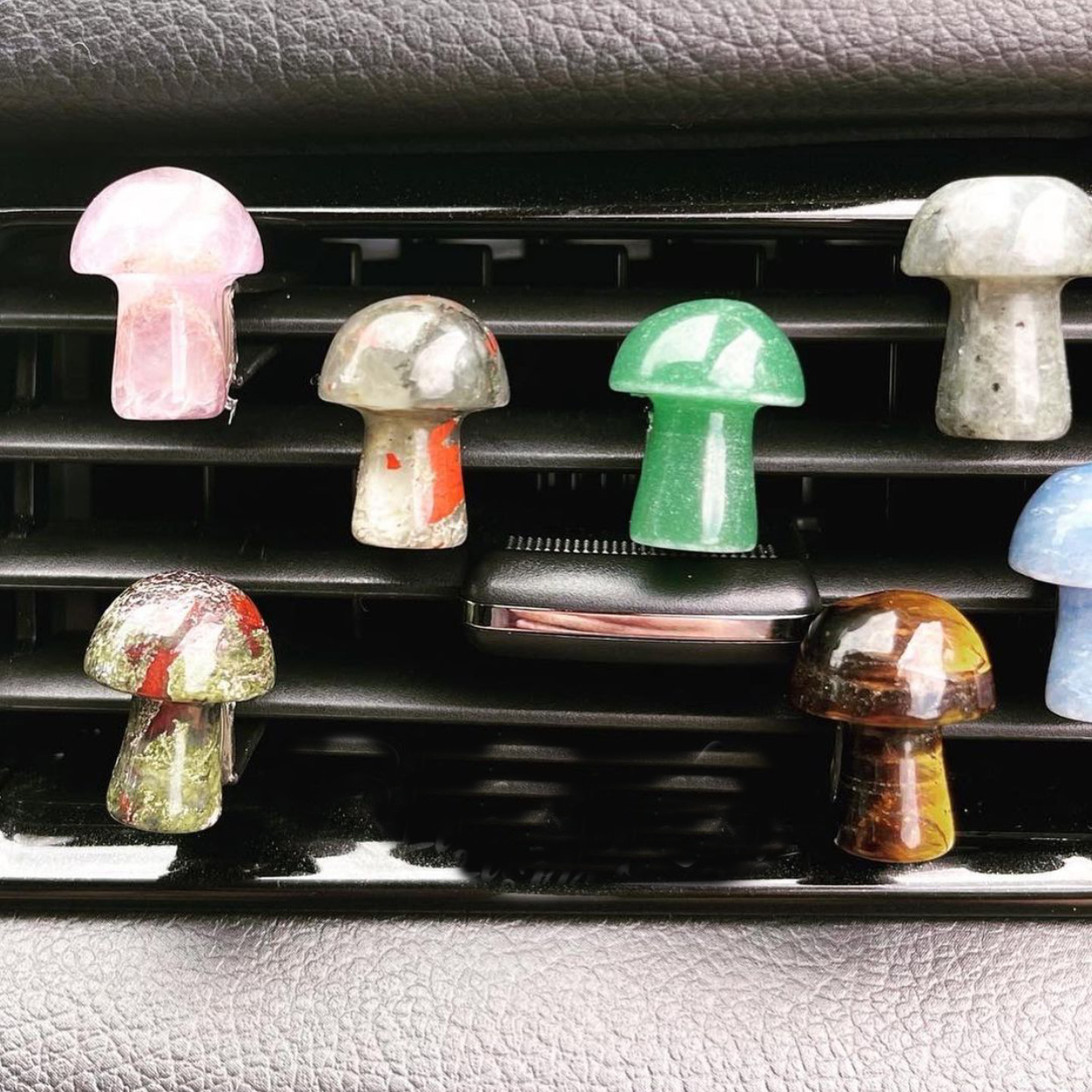 2 cm intaglio mini forma di fungo accessori moda pietra di quarzo presa d'aria per auto trim clip decorazione di guarigione di cristallo arredamento interni acc