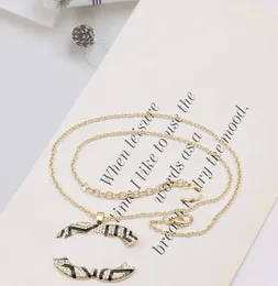 2Color Luxury Designer C-Letter Hanger Kettingen 18K Gold vergulde Crystal Pearl Rhinestone Sweater Ketting voor vrouwen Wedding Party Joomerlry Accessoires