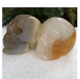 2Inches Gemystones naturels Agate Quartz Crystal Crystal Skull Figurine Mineraux et pierres Cadeaux d'Halloween pour la décoration intérieure8588956