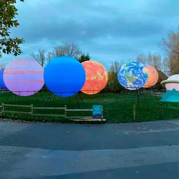 2m LED GIGANTE PLANETA INFLABLE Globos de la Tierra Bola de luna Júpiter Saturno Urano Neptuno Mercurio Venus para la decoración de la fiesta