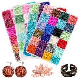 Kit de cuentas de semillas de colores de 2 mm, pequeñas cuentas de vidrio, juego de cuentas de letras acrílicas con caja organizadora para hacer joyas, collar, pulsera, bricolaje 240102