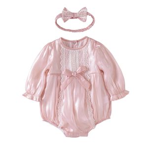 2 stks Baby Bodysuit Lange Mouw Born Bow Lace Rompertjes + Haarband Zomer Meisje Roze Jumpsuit Infant Pyjama 210615