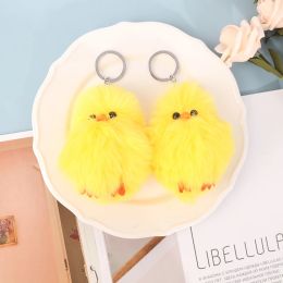 2pcs Pâques Chickchain Keyche en peluche Poulet clés de poulet jaune Pâle de Pâques décor animal modèle Planche