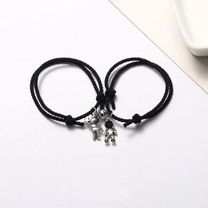 2pcs Gelang -paar Astronot trekt Pasangan Bracelet Persahabatan Hitam Wanita Dan Pria Anyaman Tali Tangan Korea Fashion