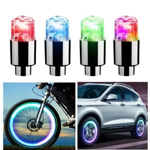 2 piezas LED Bike Motorcycle Wheel Lámpara del neumático/ Rueda del automóvil Válvula de luz Capa/ flash colorido para MTB Road Bike Wheel Lights Cap