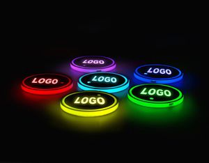 2 stks LED -autobekhouder Logo Light voor Nissan Ford Mercedes Jeep USB opladen Minous Coaster Accessories9805362