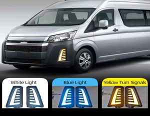 2 stks LED DRL FOG -lamp voor Hiace 2019 2020 12V auto LED Daytime Running Light met Yellow Turn Signal2623145