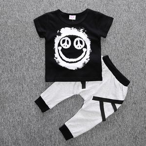Vêtements 2 pièces pour nouveau-né garçon, T-Shirt imprimé noir, haut et pantalon Long, ensemble de vêtements d'été en coton pour enfants de 0 à 2 ans
