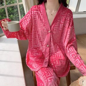 2pcs pyjamas rose pour femmes décontractées velor pyjamas chauds de maison décontractée chemises et pantalons jacquard sexy 240515