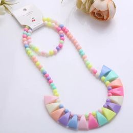 Ensemble de bijoux en perles de couleur bonbon, 2 pièces/ensemble, joli nœud de fleur, fraise, collier, Bracelet, bijoux de fête pour enfants, cadeau d'anniversaire pour fille BJ