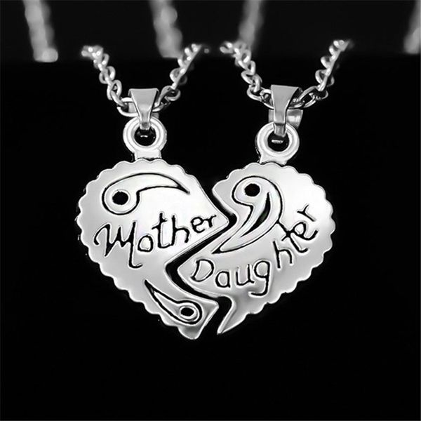 2pcs / set Mode Mère Fille Lettres Coeur Pendentif Collier Designer Sud-Américain Argent Plaqué Alliage Femme Colliers Bijoux Sautoirs Fête des Mères Cadeau