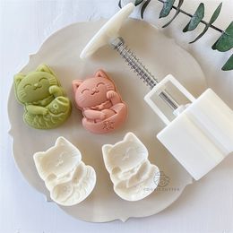 2 Stücke Set Jahr Mooncake Mold Glückliche Katze Mungobohnen Gebäck Ananas Kuchen Backenwerkzeuge Home DIY Küchenzubehör 220721