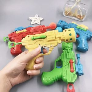 2PCS Soft Ball Gun Pistol Classic Retro Toy Plastic Launcher Safe Fake Foam Gun voor volwassenen Kinderen Schietspellen Grappig speelgoed