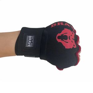 2pcs Gants de boxe en éponge épaissie réglable MMA Muay Thai Boxing Hand Wrap Gants Sanda Fighting Boxing Hand Protective Gear240129