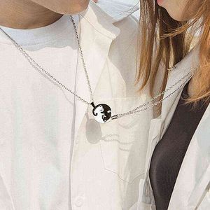 2 pcs À La Mode Noir Blanc Chats Pendentif Jumelé Collier En Acier Inoxydable De Mode Bijoux Pour Couple Amoureux Meilleurs Amis Femmes Hommes G1206