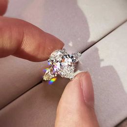2pcs bagues de mariage huitan luxury cristal bouth cz anneaux femmes proposition anneau de fiançailles