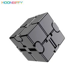Cube magique Infinity 2x2, jouet de bureau, Puzzle cubique, bloc anti-Stress, éducatif pour enfants et adultes, 240113