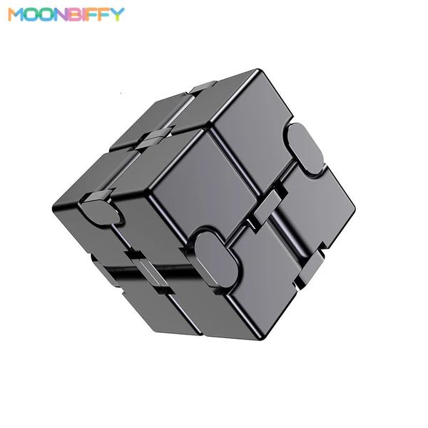 2X2 Infinity Magic Cube Finger Toy Bureau Flip Cube Puzzle Soulagement du Stress Cube Bloc Jouet Éducatif Pour Enfants Adultes 240125