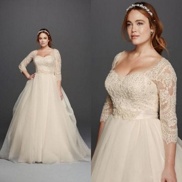 3 4 manches en dentelle en dentelle couverte bouton de glore de longueur de la longueur princesse Fashion Brides de mariée plus taille 2018 Nouvelles robes de mariée Oleg Cassini 266c