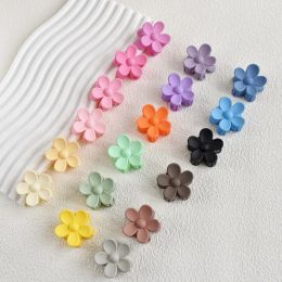 3.5cm Corea Flower Shape Cabellado Clips Mujeres Cangrejo sólido Mini Cabañas Cañas Ponytail Barrette Accesorios de sombreros