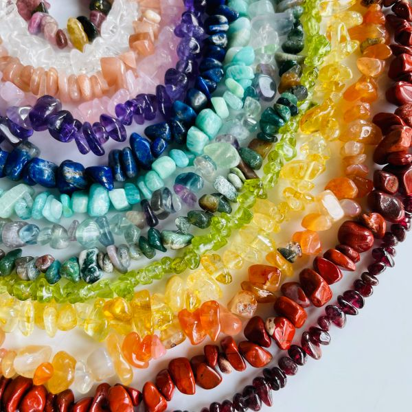 3-5 mm Natural Gemstone Irregular Freeform Chip Beads Amethysts Lapis para joyas de arco iris haciendo collar de pulsera de bricolaje